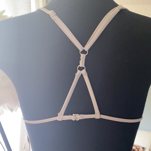 Silver bikini - Picture 6 of 8